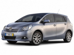 Чехлы Toyota Verso