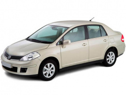 Чехлы Nissan Tiida